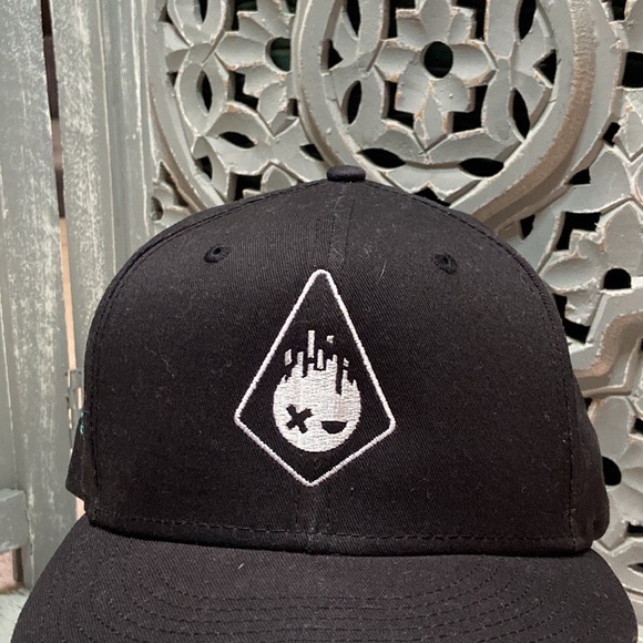 Men’s New Era Illfonic baseball cap sport athleisure gamer video games sporty - Picture 3 of 10